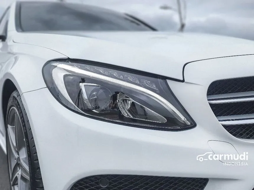 2018 Mercedes-Benz C200 AMG Line Sedan