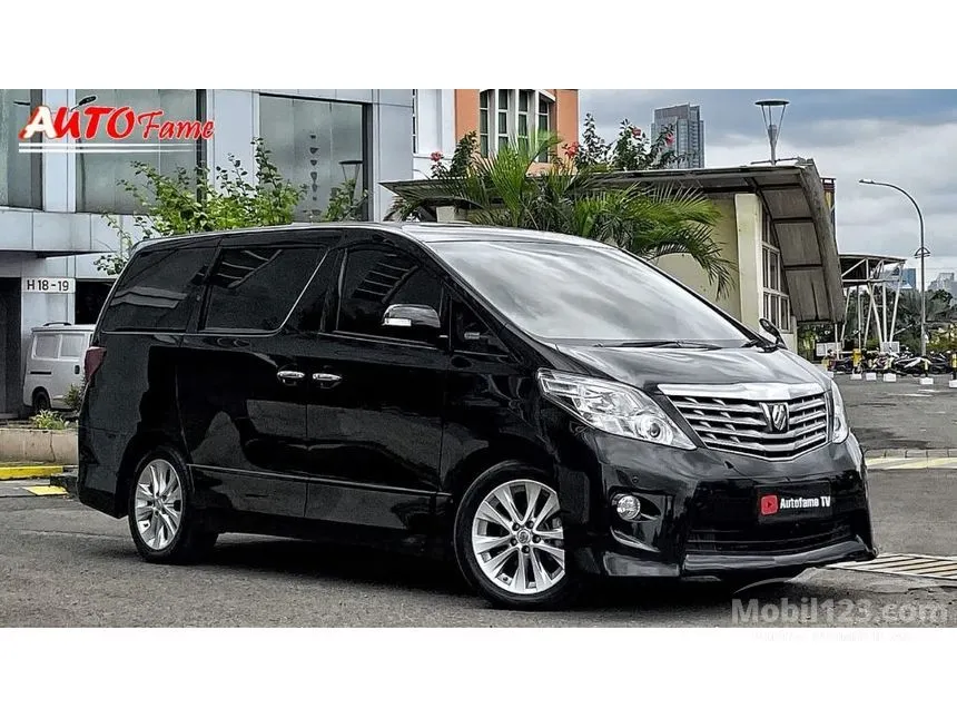 2010 Toyota Alphard S MPV