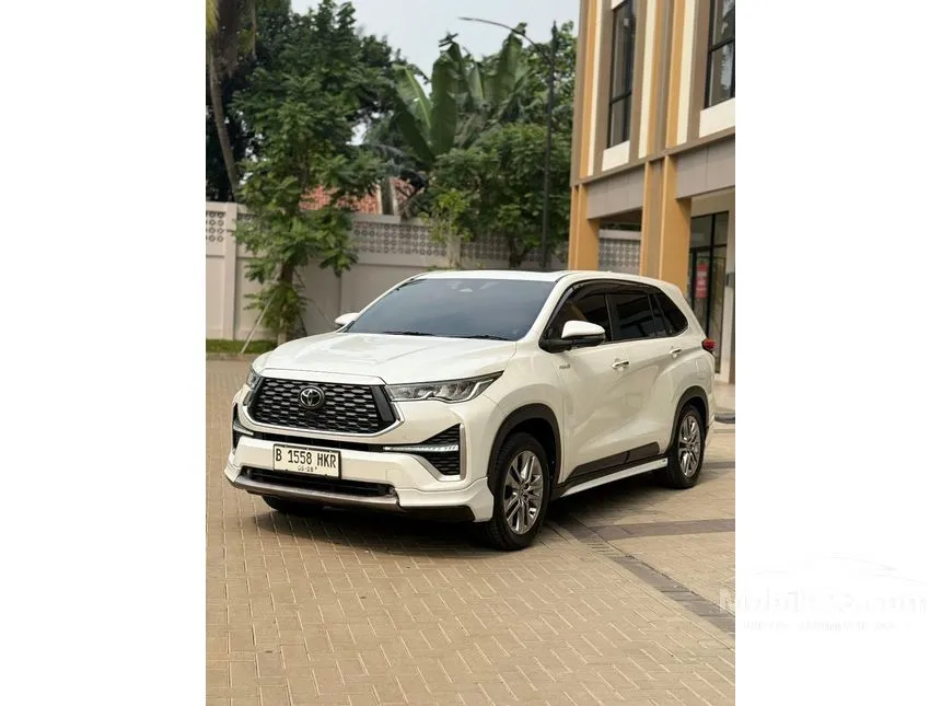 2023 Toyota Kijang Innova Zenix Q HV TSS ( Premium Color) MPV