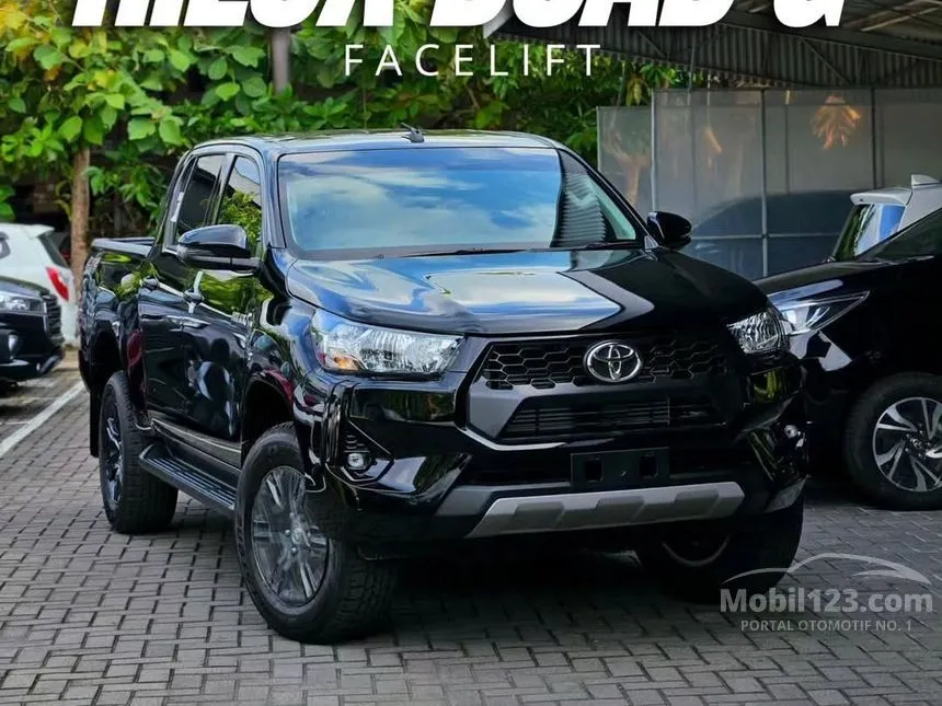 2025 Toyota Hilux G Double Cab 4X4 Pickup