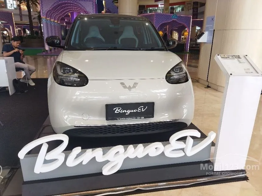 Jual Mobil Wuling Binguo EV 2023 410Km Premium Range di DKI Jakarta Automatic Hatchback Putih Rp 372.000.000