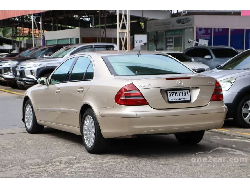 2005 Mercedes-Benz E220 Classic CDI Sedan