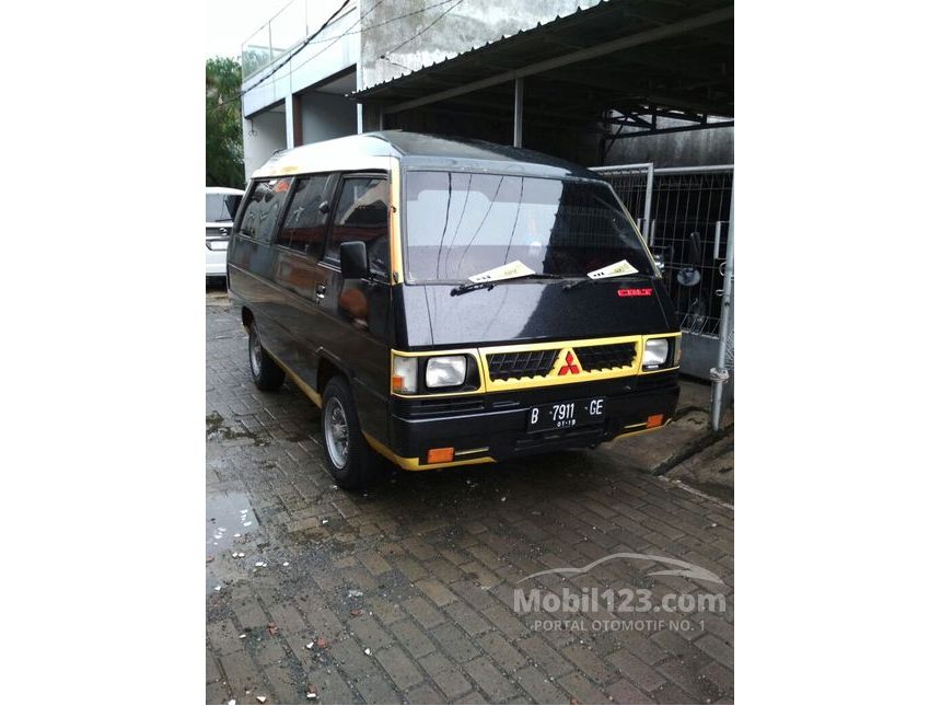 1982 Mitsubishi Colt L300 Standard Van