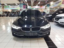 2016 BMW 320i 2.0 Sport Sedan