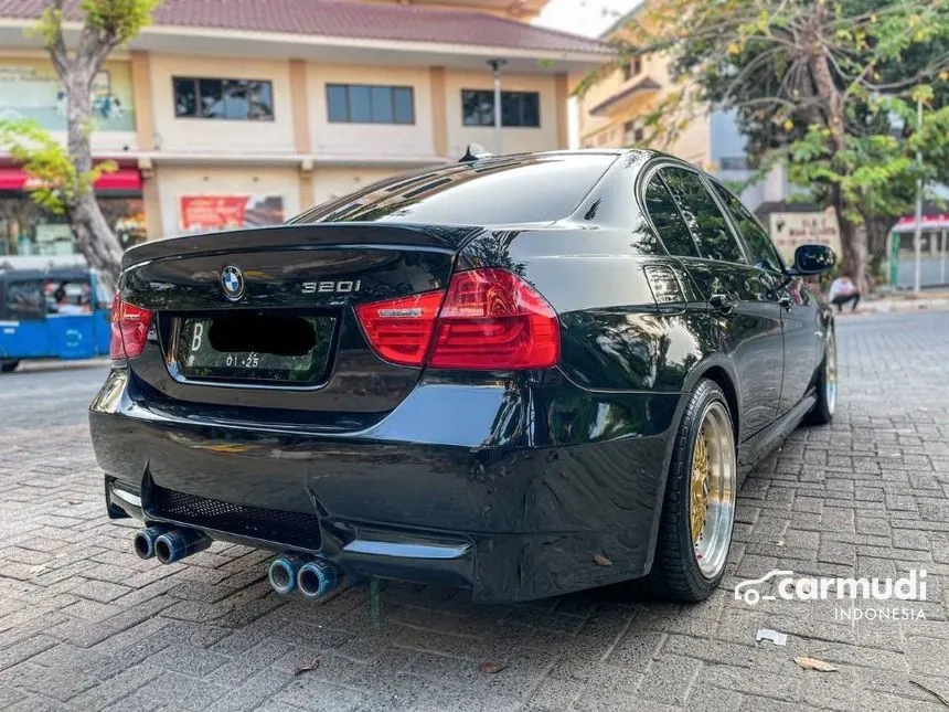 2009 BMW 320i Sedan