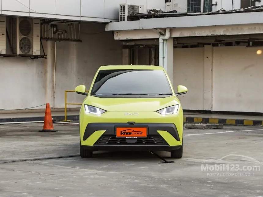 2025 BYD Atto 1 Standard Range Dynamic Hatchback