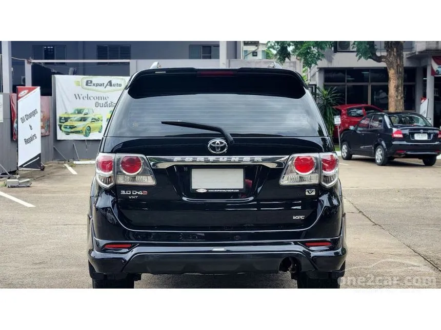 2013 Toyota FORTUNER V SUV