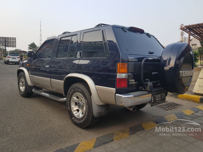 Jual Mobil Nissan Terrano 2000 SGX 2.4 di DKI Jakarta Manual SUV Biru