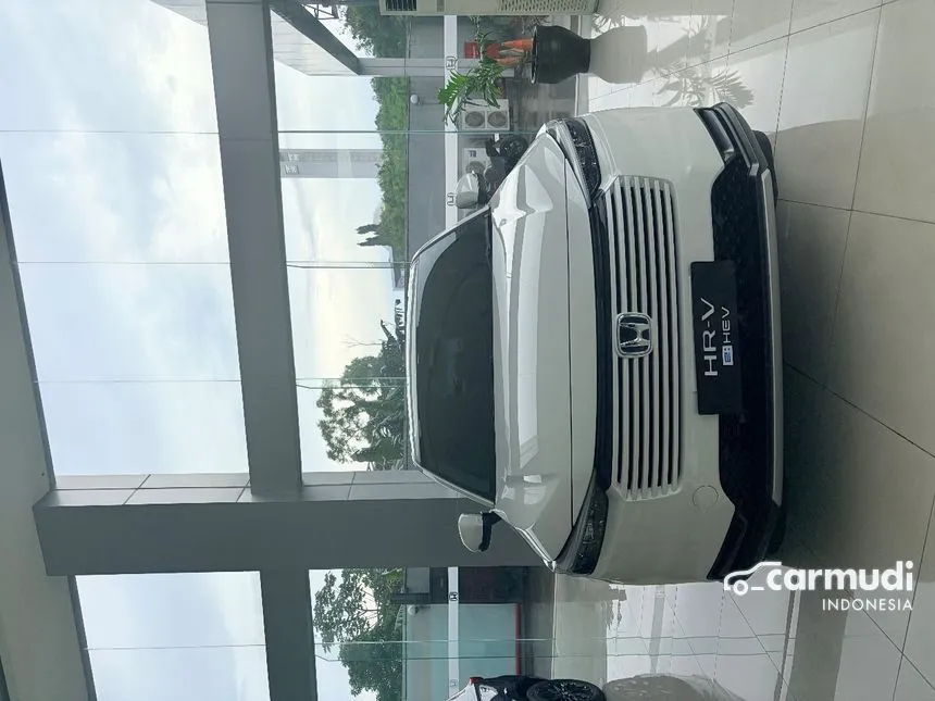2025 Honda HR-V e:HEV SUV