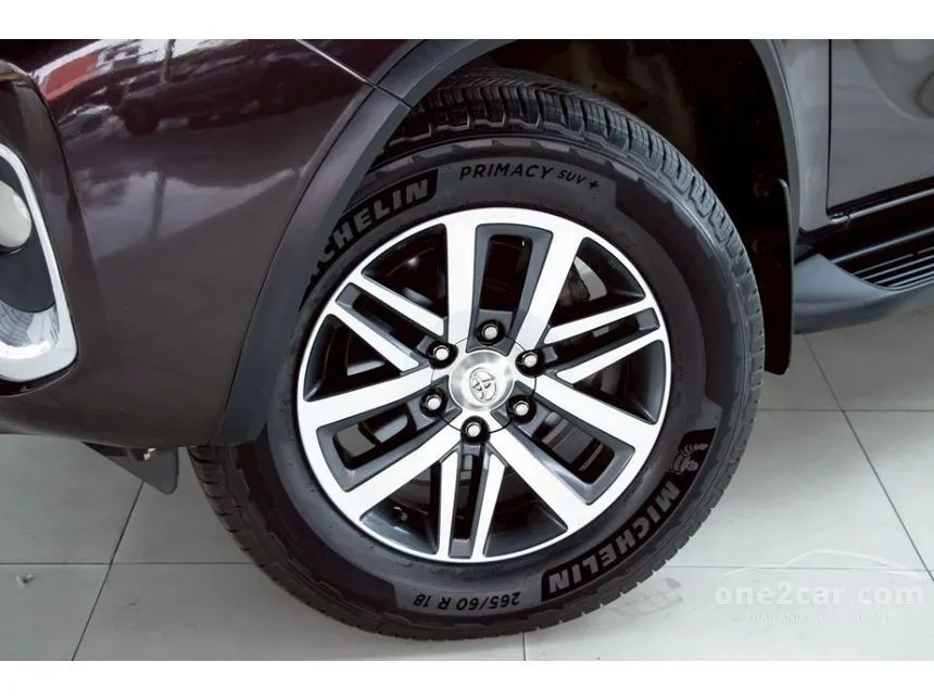 2016 Toyota FORTUNER V SUV