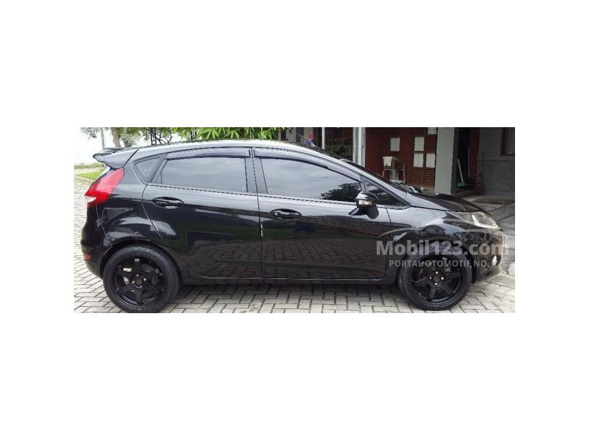 Jual Mobil Ford Fiesta 2011 Trend 1.4 di Banten Automatic 