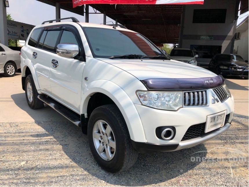 Mitsubishi pajero sport 2012