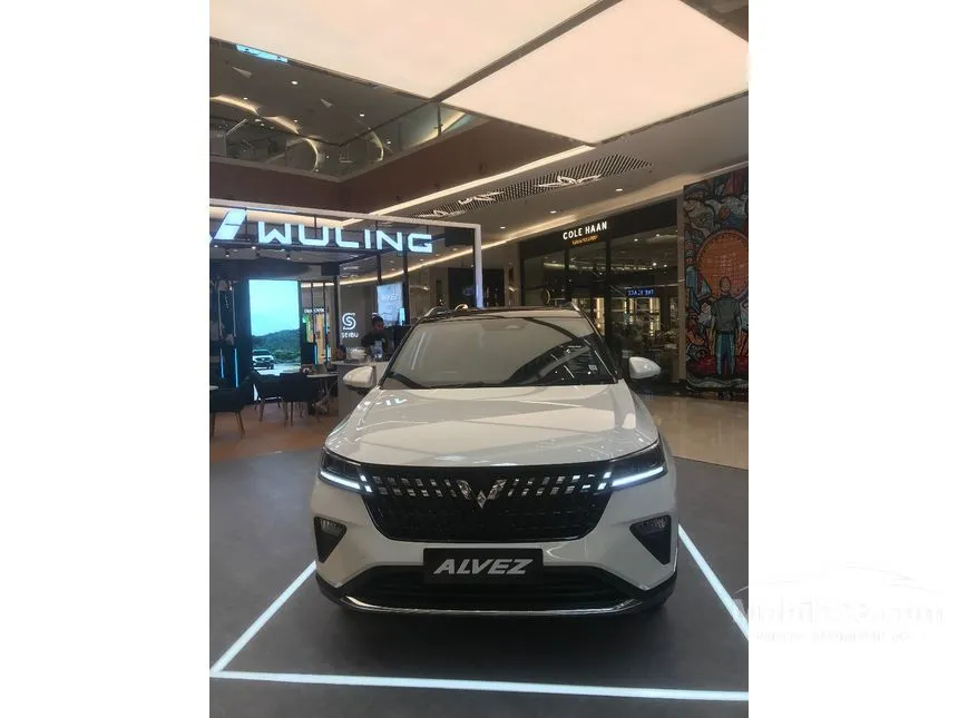 Jual Mobil Wuling Alvez 2023 EX 1.5 di DKI Jakarta Automatic Wagon Putih Rp 275.000.000