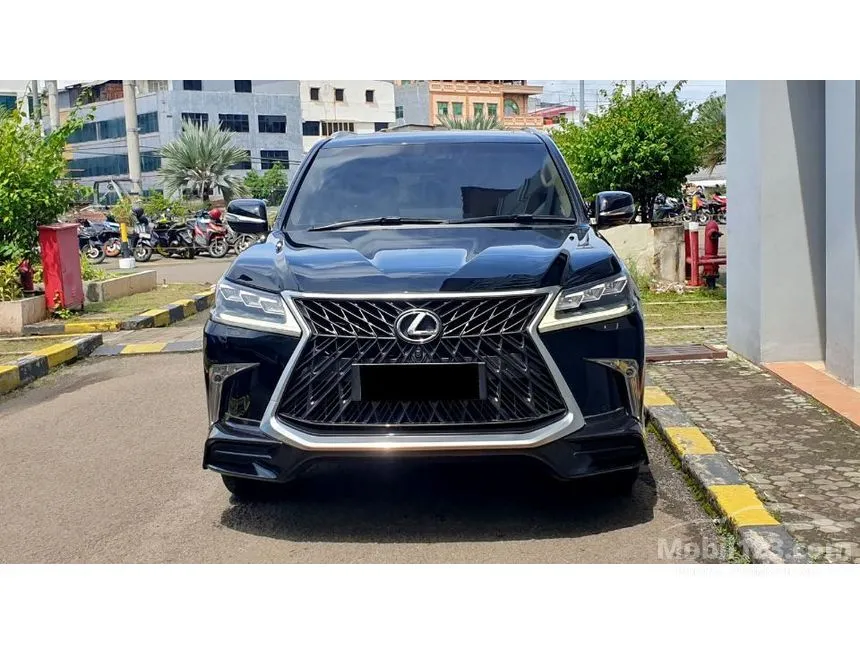 2016 Lexus LX 570 Sport SUV