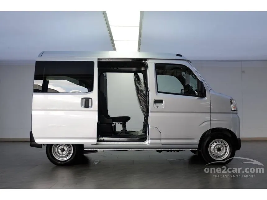 2025 Daihatsu HIJET Cargo Deluxe Van