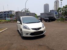 Honda Jazz RS AT Putih Jarang Ada 2010
