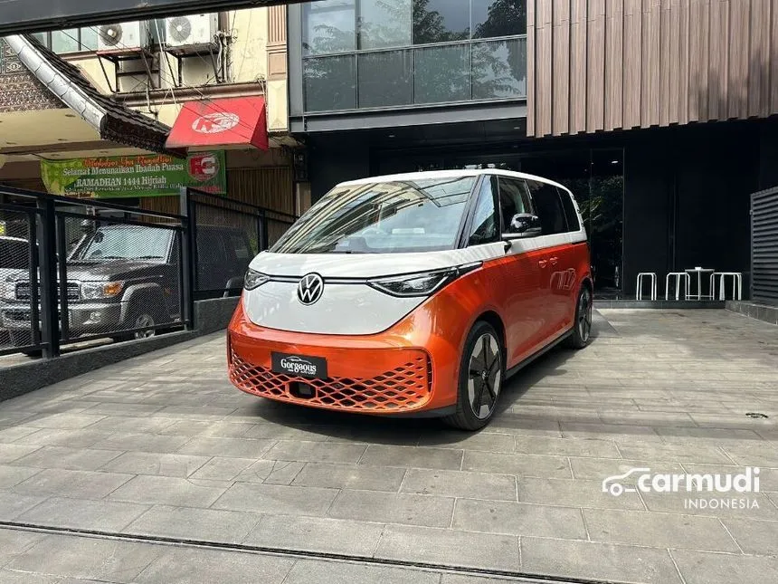 Jual Mobil Volkswagen ID. Buzz 2023 Pro Style 1st Edition di Banten Automatic Van Wagon Orange Rp 1.750.000.000