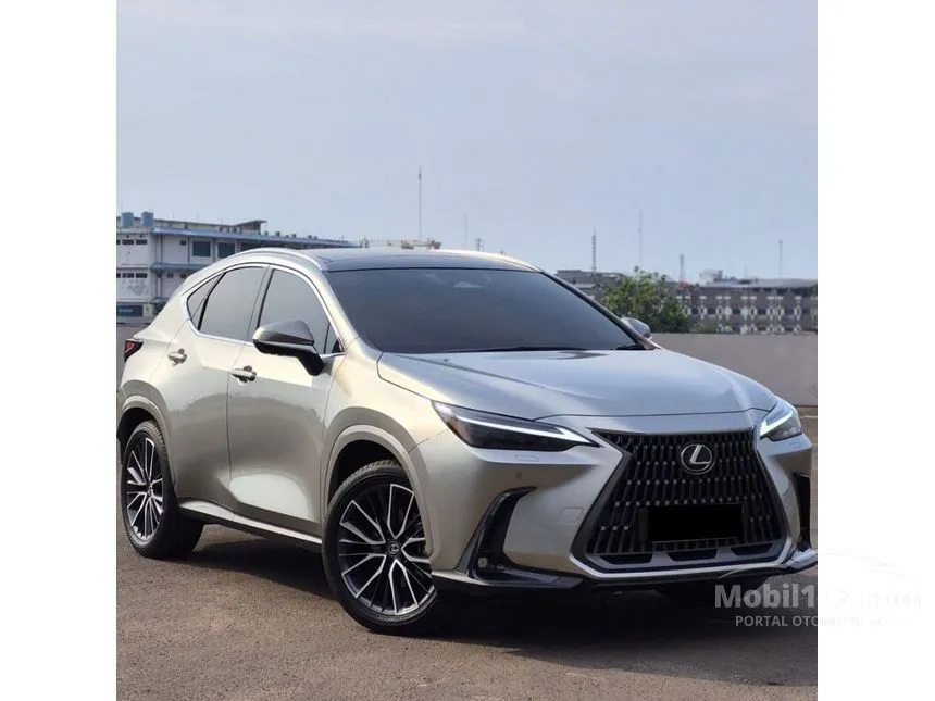 2025 Lexus NX 350h Luxury SUV