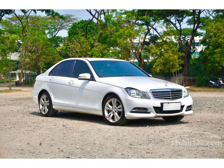 2013 Mercedes-Benz C200 CGI Sedan