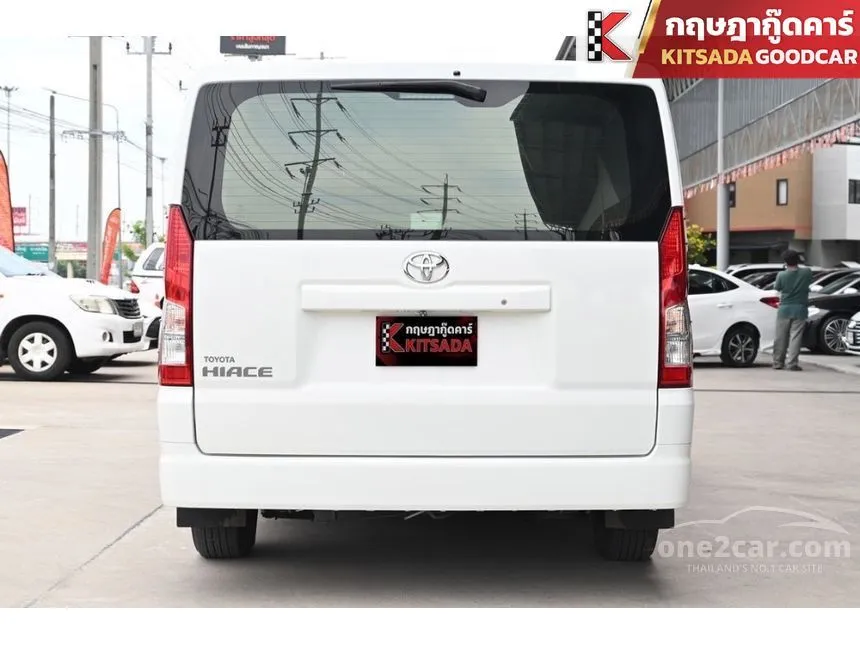 2022 Toyota HIACE GL Van