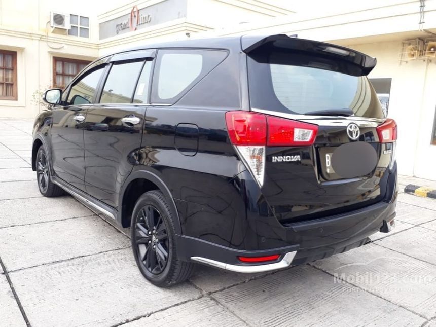 Toyota Innova Venturer 2017: Perpaduan Gagah dan Elegan untuk Keluarga Modern