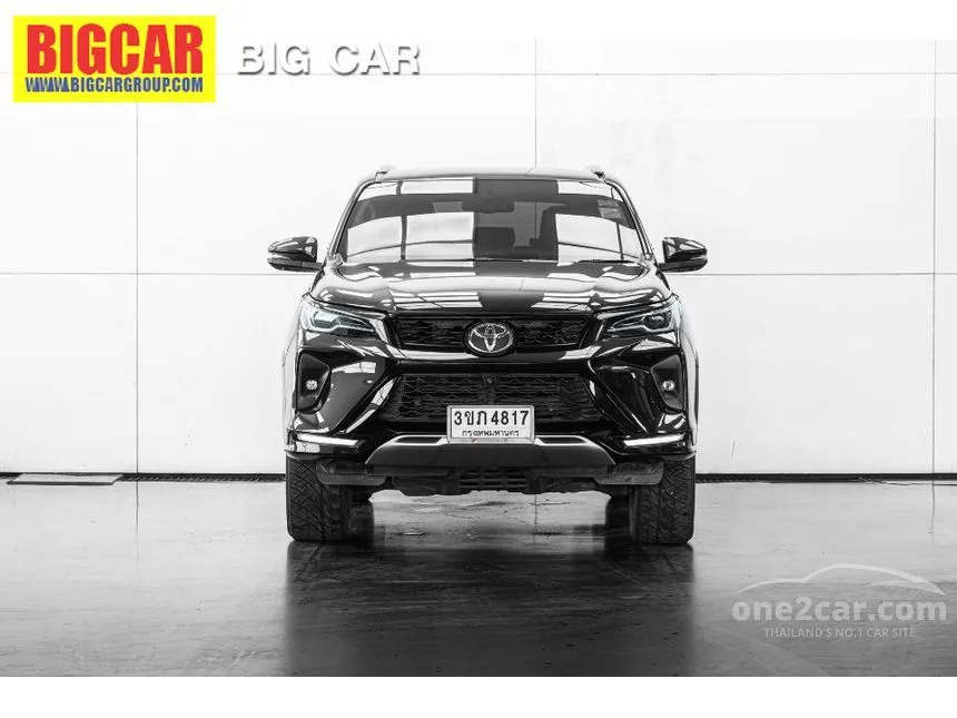 2022 Toyota FORTUNER Leader V SUV