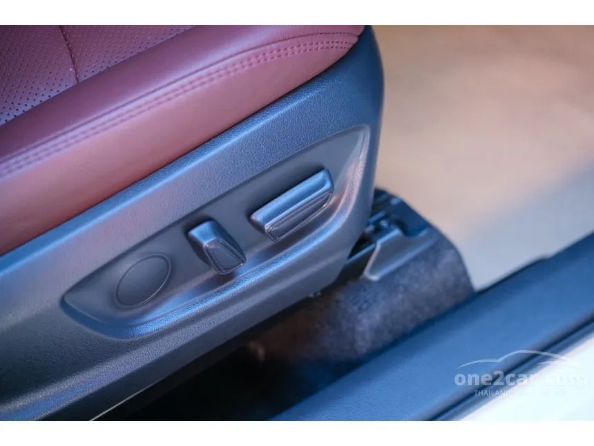 2022 Toyota Corolla Cross Hybrid Premium SUV