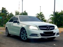 2012 Mercedes-Benz C200 Facelift, PERFECT CONDITION, Nano Ceramic, No Malfunction, Upgrade Grill, Black on White, Super Rawatan, HOT item.