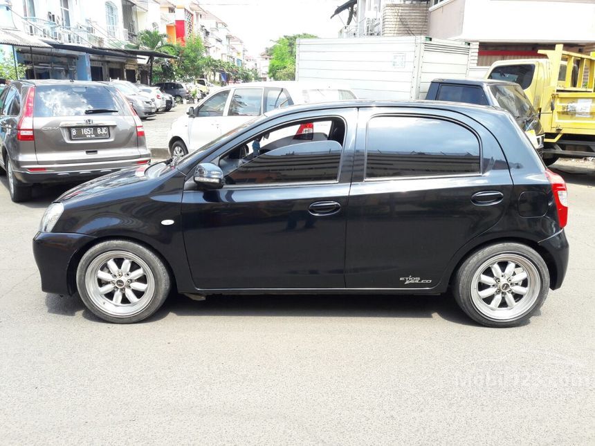 Jual Mobil  Toyota  Etios  Valco 2013  E 1 2 di DKI Jakarta 