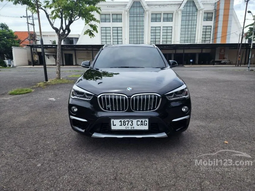 Jual Mobil BMW X1 2018 sDrive18i xLine 1.5 di Jawa Timur Automatic SUV Hitam Rp 470.000.000