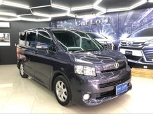 2016 Toyota Voxy 2.0 (ปี 14-17) ZS MPV AT
