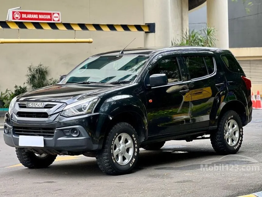 Jual Mobil Isuzu MU