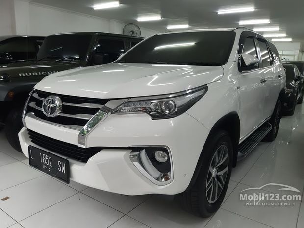 Toyota Fortuner  SRZ  Mobil  bekas  dijual  di Indonesia Dari 