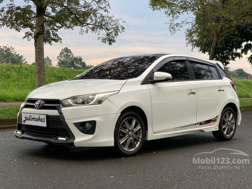 Jual Mobil Toyota Yaris 2015 TRD Sportivo 1.5 di DKI Jakarta Automatic