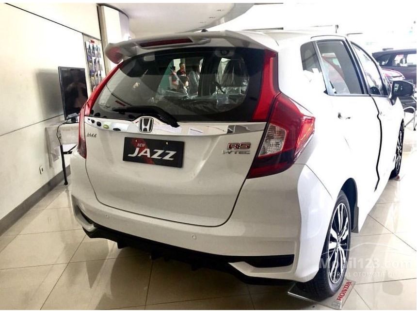Jual Mobil Honda Jazz 2017 RS 1.5 di Jawa Barat Automatic 