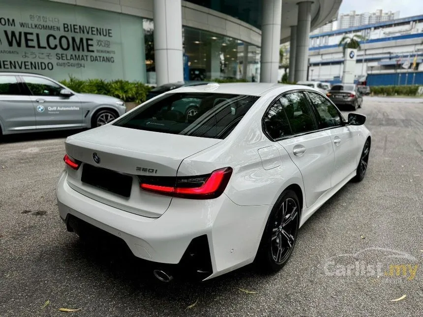 2023 BMW 320i M Sport Sedan