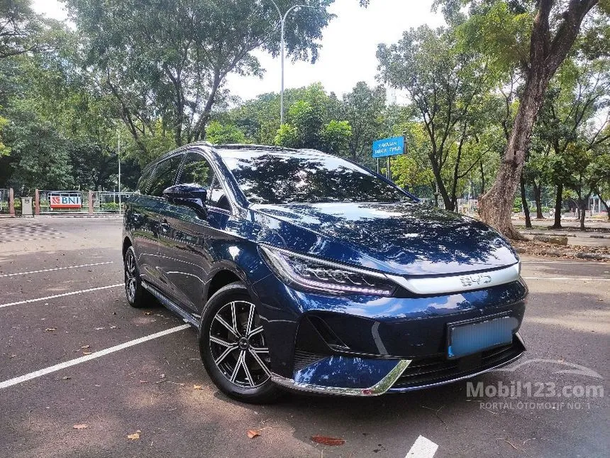 2024 BYD M6 Superior Captain 6 Seater MPV