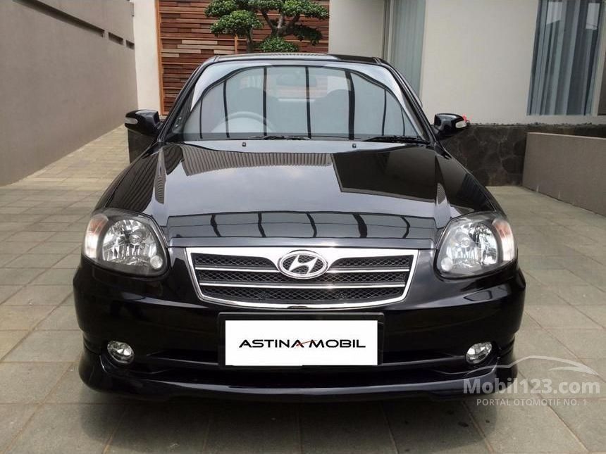 Jual Mobil  Hyundai  Avega  2012 1 5 di Jawa Barat Manual 