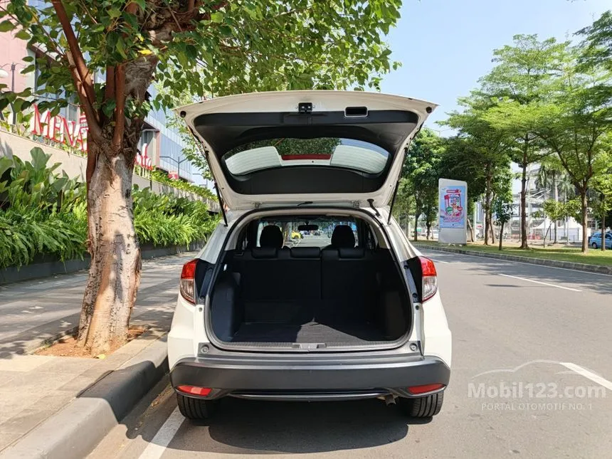 2020 Honda HR-V E SUV