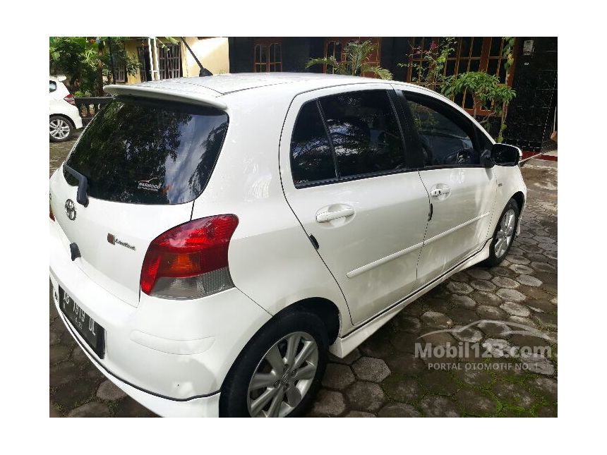 Jual Mobil  Toyota  Yaris  2010 S Limited 1 5 di Yogyakarta  