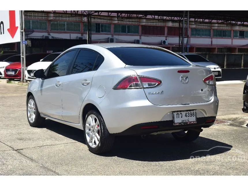 2014 Mazda 2 Elegance Groove Sedan