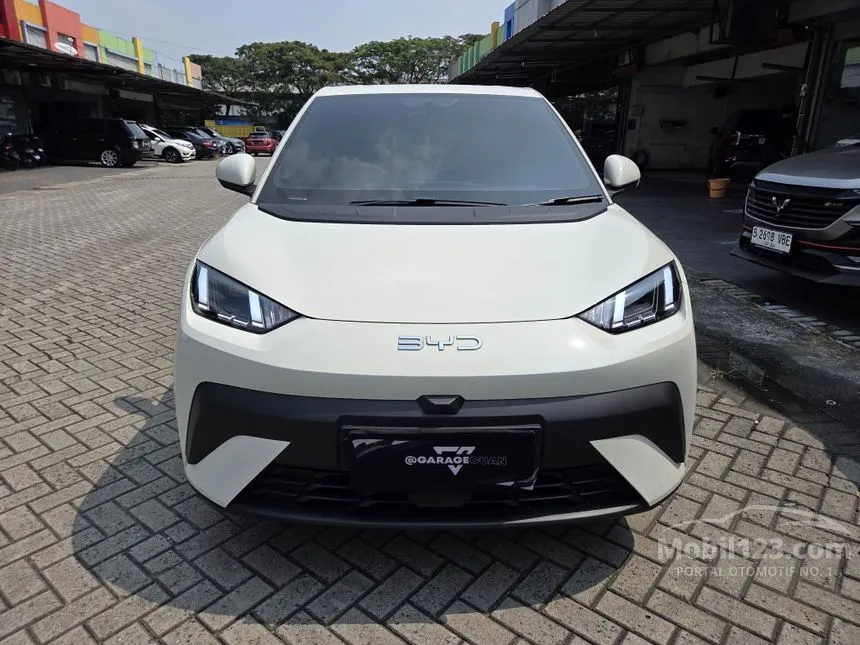 2025 BYD Atto 1 Standard Range Dynamic Hatchback