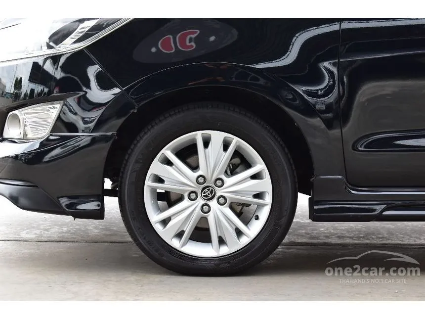 2016 Toyota INNOVA Crysta V Wagon