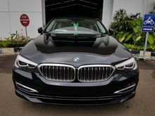 SPESIAL BIG PROMO NIK 2018 BMW 520i 2.0 Luxury Sedan