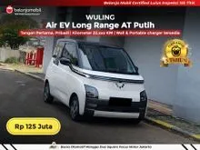2023 Wuling Air EV 0.0 Long Range Hatchback AT Putih 2023 2024 [ KM LOW ]
