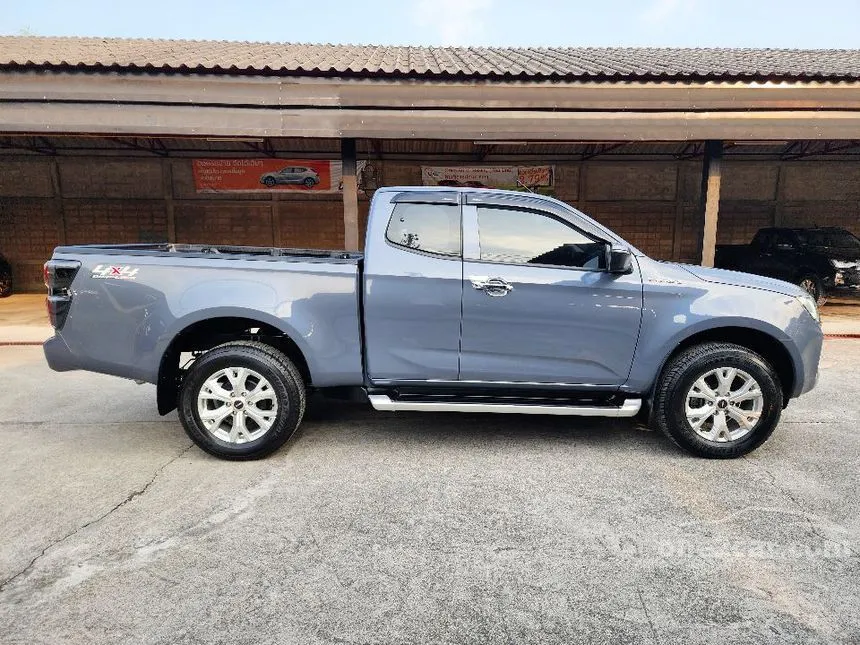 2022 Isuzu D-Max Vcross Z Pickup