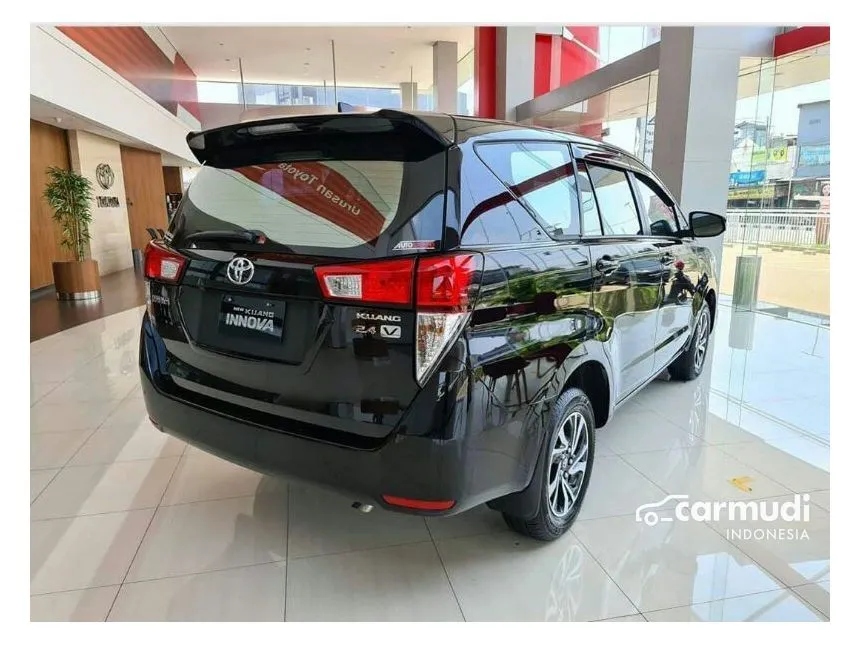 2021 Toyota Kijang Innova V MPV