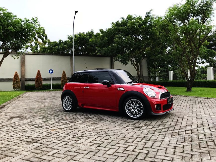 Jual Mobil MINI Cooper 2014 F56 1.5 di Jawa Timur Jual Mobil MINI Cooper 2014 F56 1.5 di Jawa Timur
