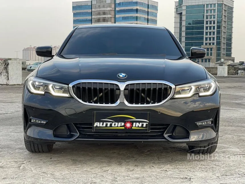 Jual Mobil BMW 320i 2019 Sport 2.0 di Jawa Barat Automatic Sedan Hitam Rp 595.000.000
