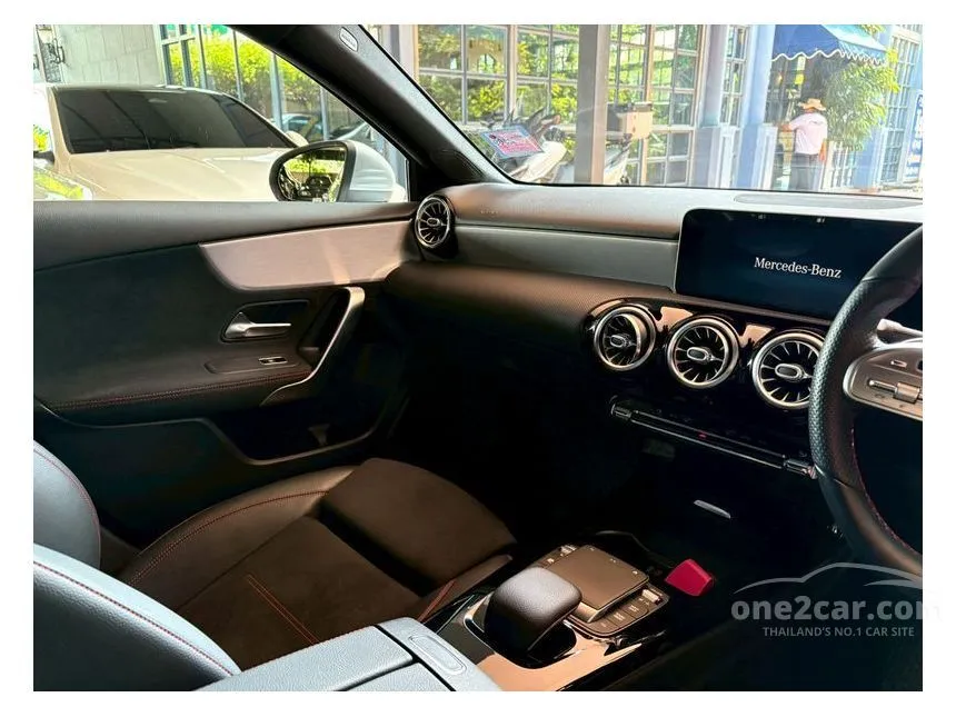 2021 Mercedes-Benz A200 AMG Dynamic Sedan